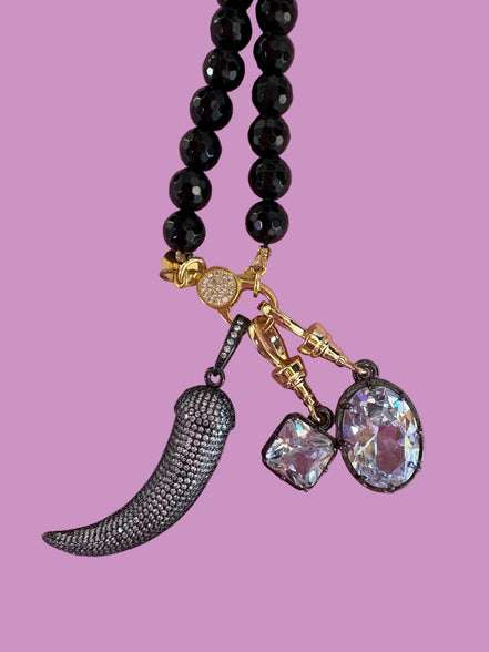 Collana TALISMANI - black - ONICE  mm 8 - chiusura gioiello argento 925 - cm 60 - 3 charms Corno e Luce