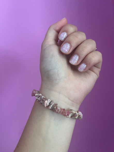 Bracciale conchiglia dorata con agata rosa