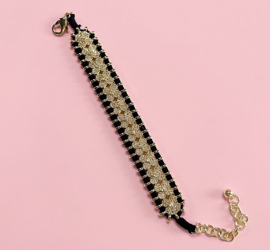 Bracciale MANTRA 4 - Macrame’ con zirconi e ottone placcato oro giallo