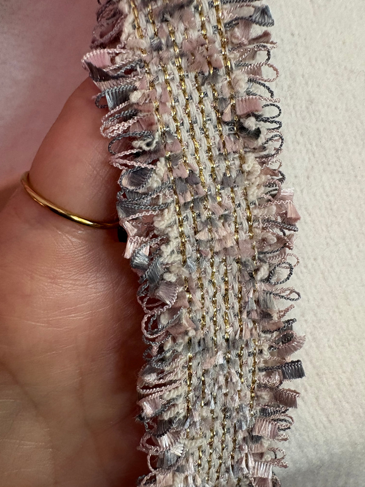 CHANELLINA Knit – Maglioncino a mezza manica con passamaneria Couture applicata a mano