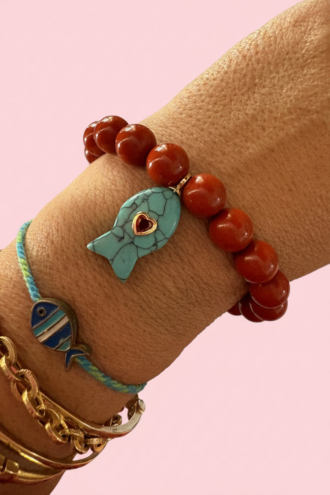 Bracciale Bisette - JAIPUR Medietrranea  corallo rosso  con charm pesciolino turchese (cuore Rubellite )