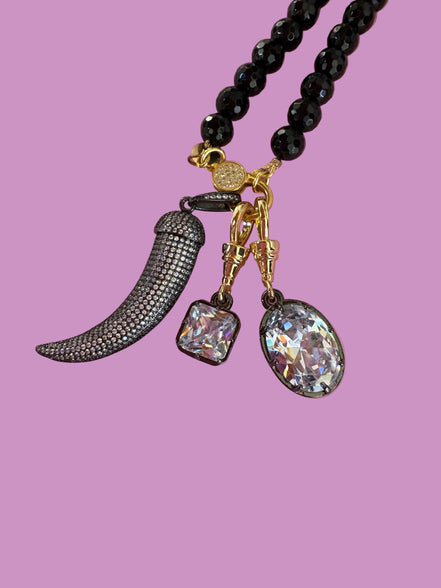 Collana TALISMANI - black - ONICE  mm 8 - chiusura gioiello argento 925 - cm 60 - 3 charms Corno e Luce