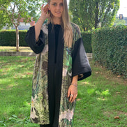 Mishima - Kimono (foderato in raso) in foulé 100% lana con pannello di paillettes floreali sul davanti