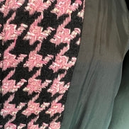 Céline - Jäckchen mit Godets in Rosa-Schwarz-Hahnentritt