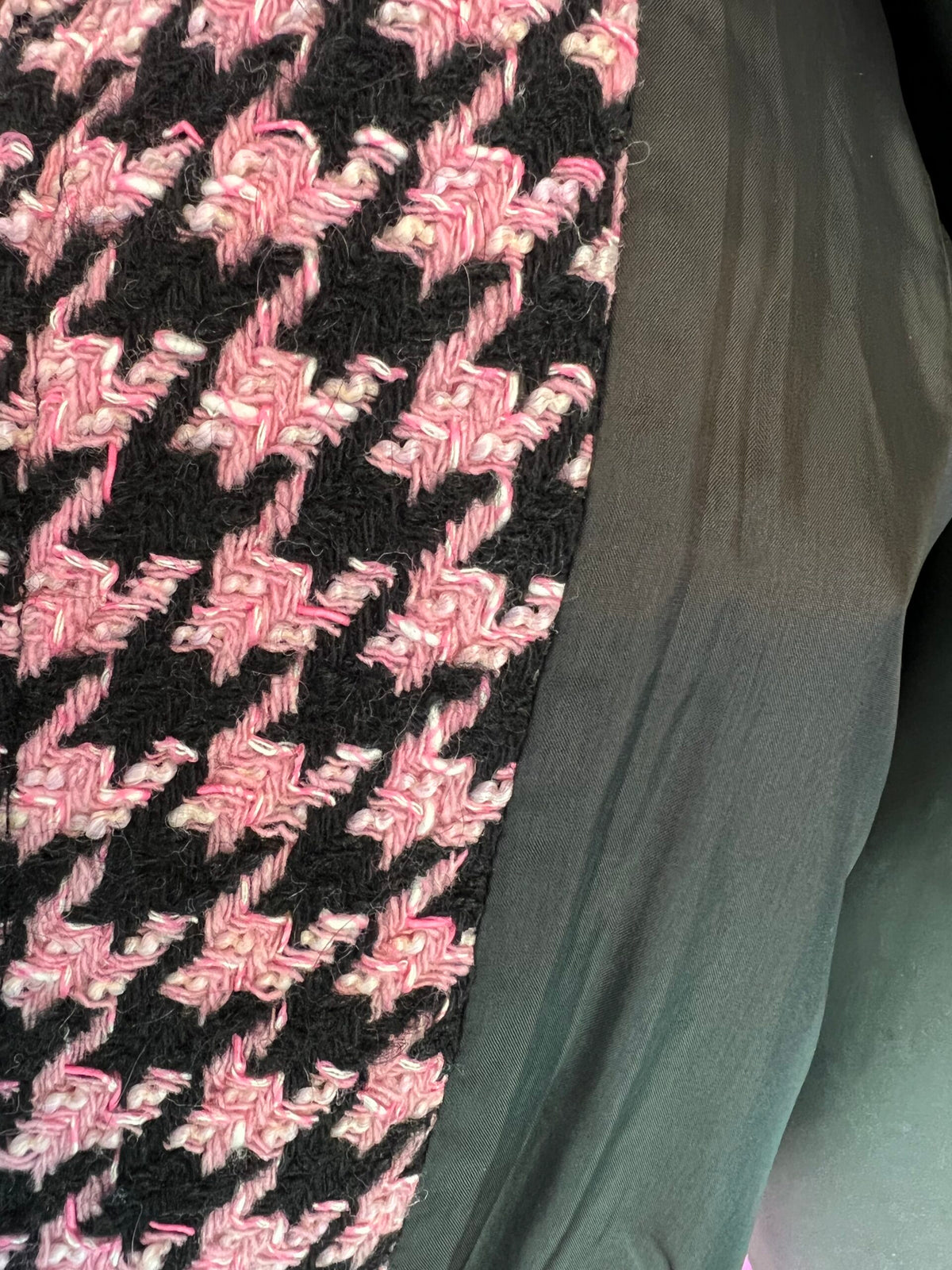 Céline - Jäckchen mit Godets in Rosa-Schwarz-Hahnentritt