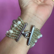 MAGNIFICO Bracciale multifili - 8 file - perle coltivate barocche e Prenite