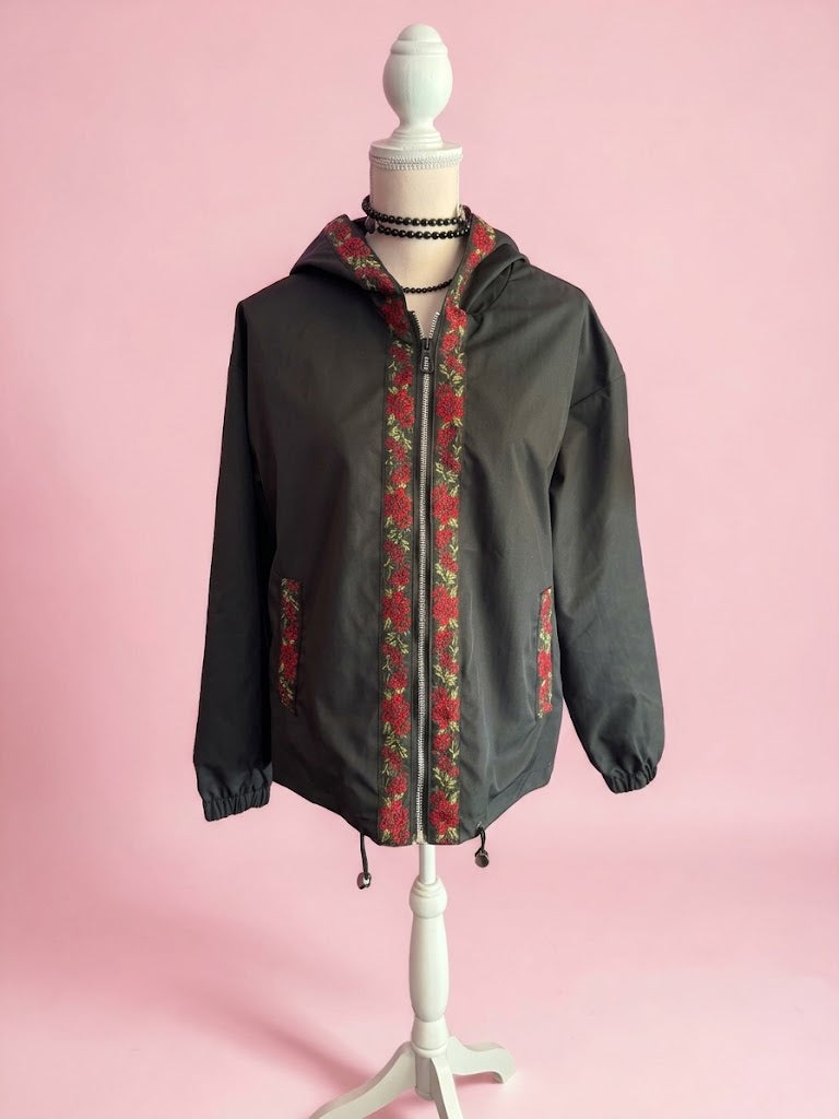 Rose Jacket   : -rain jacket con  passamaneria Couture