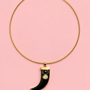 Girocollo Rigido “Talismani” in Acciaio Gold con Charm Corno Smaltato