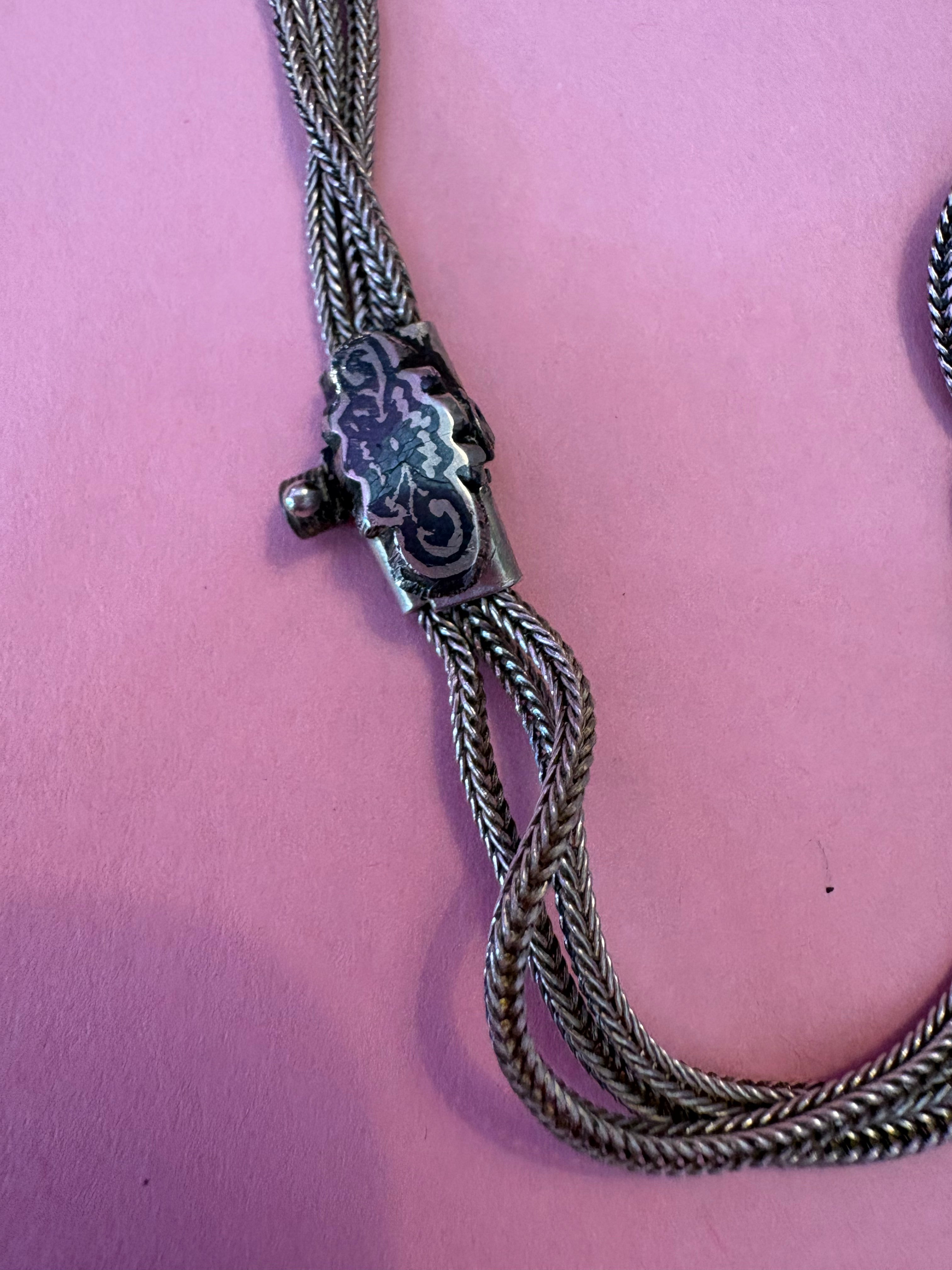 Gioiello d’Archivio Bisù — Rara Collana Sautoir Etnica in Argento 925 e Corniola Naturale