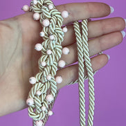 Choker / Collana Couture Collezione Intreccio in Seta Écru, Corallo Rosa e Argento 925