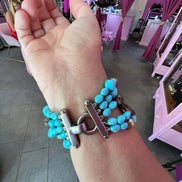MAGNIFICO - Bracciale multifili - 5 file - turchese con perle piatte e barocche brown e gold