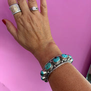 Bracciale collezione ETNICA -   Bangle Argento 925 con 10 turchesi