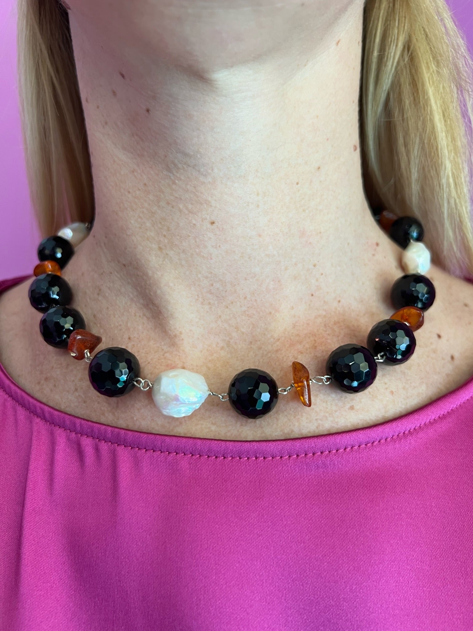 Collana di onice con perle e ambra