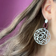 Orecchini con dischi argento e granato precious cut