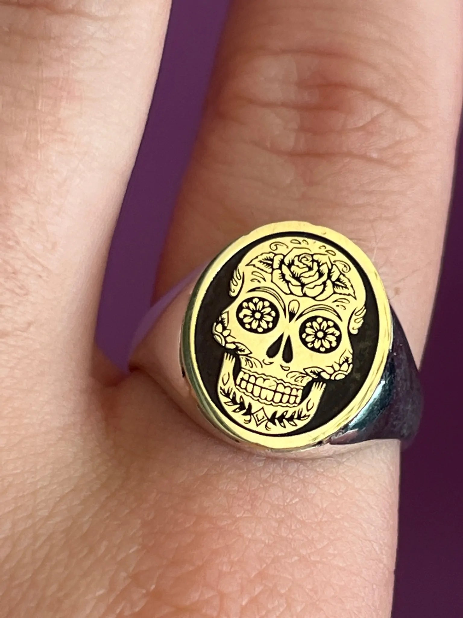 Anello Chevalier con teschio – oro 18kt e argento 925