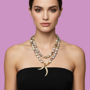 Collana TALISMANI con PERLE coltivate pastiglia barocche - chiusura gioiello Argento 925 - cm 85 - con charms Corni