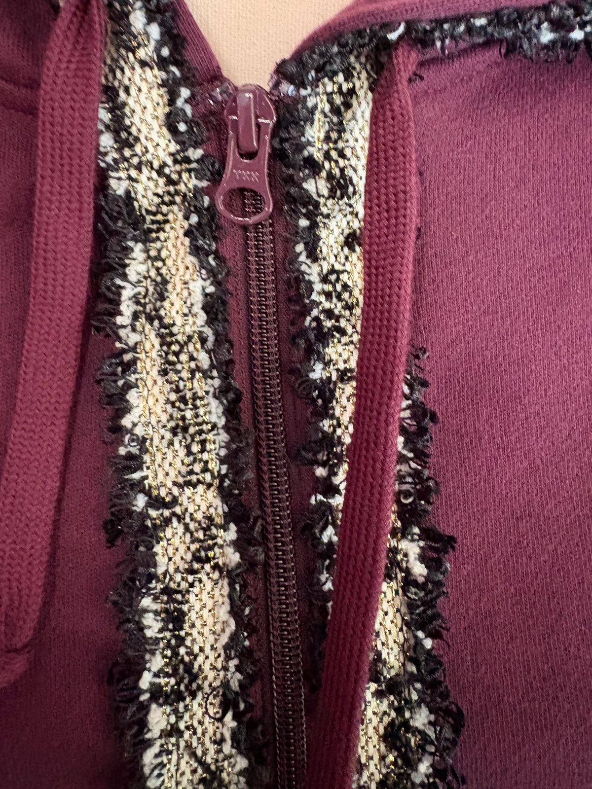 Felpa CHANELLINA : Felpa burgundy con passamaneria Couture