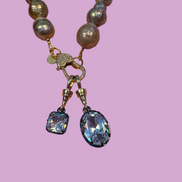 Collana Luce con PERLE coltivate barocche - chiusura gioiello - cm 48- con charms Luce