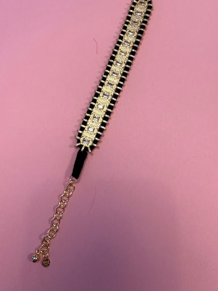 Bracciale MANTRA - Macrame’ con zirconi e ottone placcato oro giallo