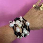Bracciale multifili - 6 file - perle coltivate barocche e onice