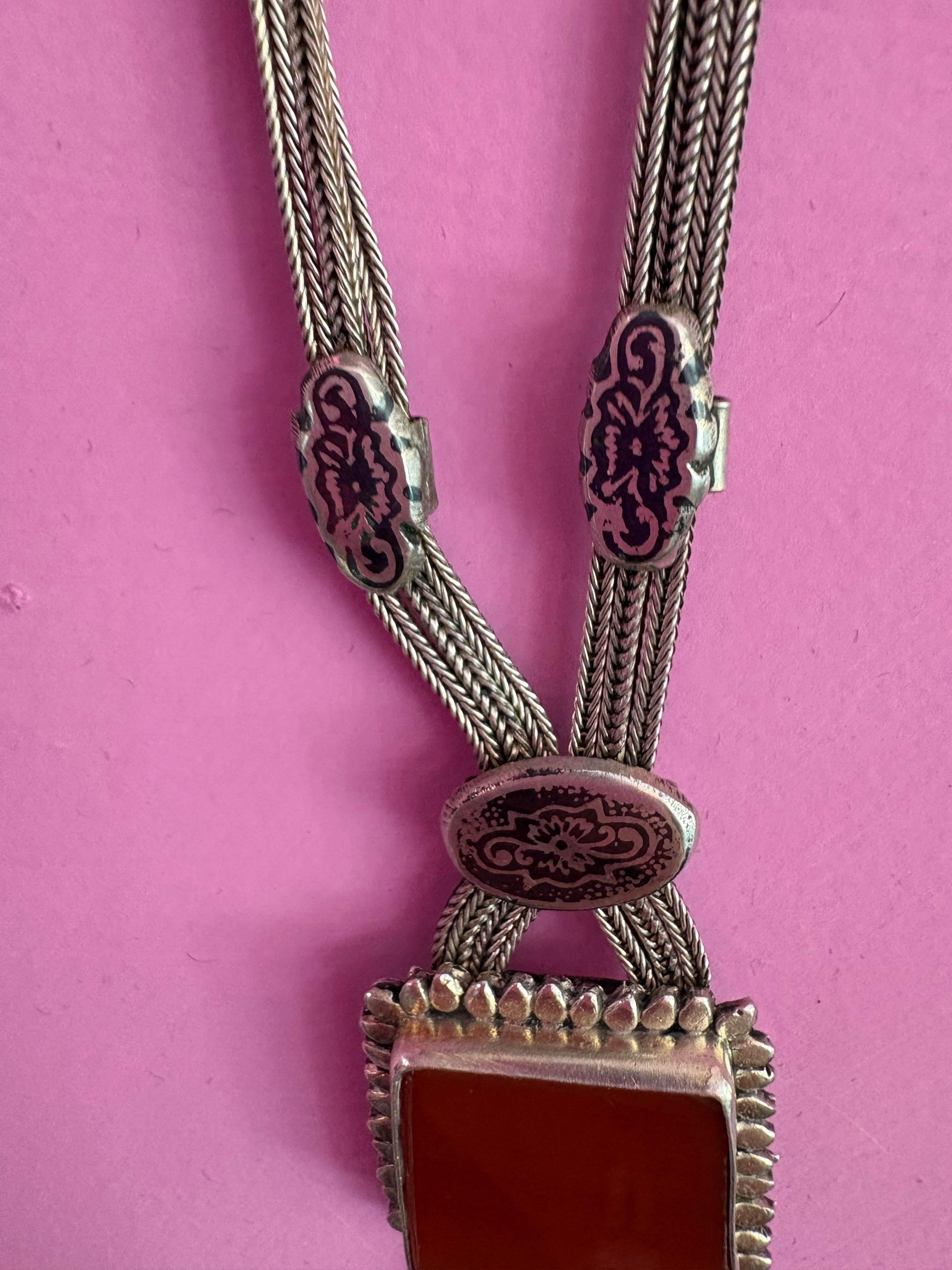 Gioiello d’Archivio Bisù — Rara Collana Sautoir Etnica in Argento 925 e Corniola Naturale