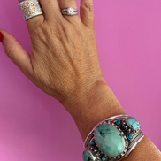 Bracciale collezione ETNICA -   Bangle. Argento 925 con turchesi