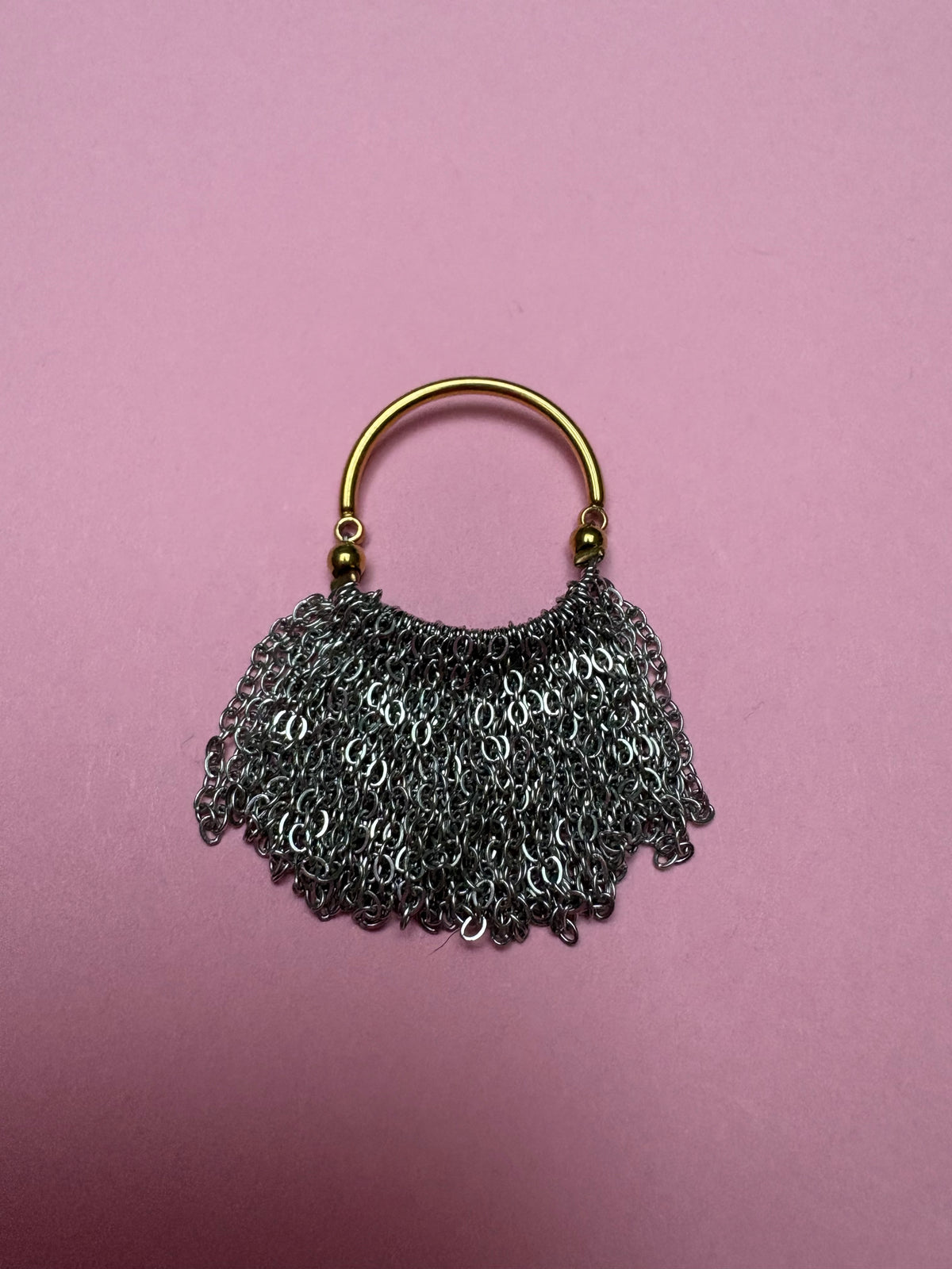 Anello Taki — Cascata di Catene Rodiate