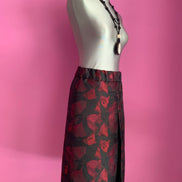 Gonna Fonda Isabel Allende in broccato rosso e nero