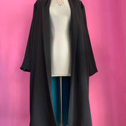 LUCE - Spolverino in cady nero, raso jap e retro fantasia piume