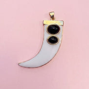 Charm CORNO 5 – Collezione TALISMANI smalto nero o panna