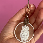 Collezione : Cammei - Orecchini con cammeo gufo e topazio fumé