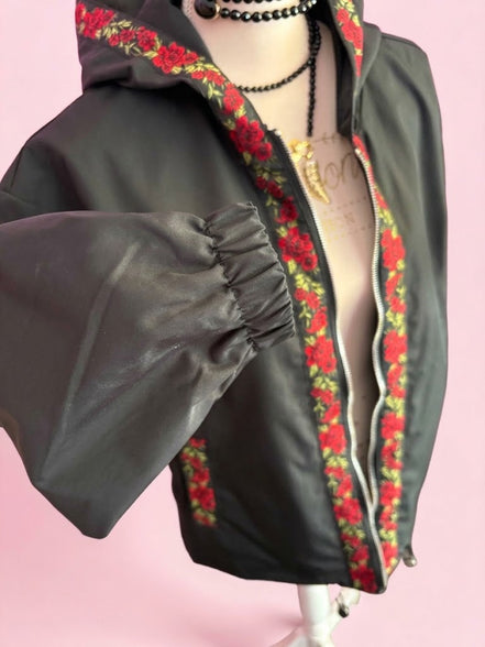 Rose Jacket   : -rain jacket con  passamaneria Couture