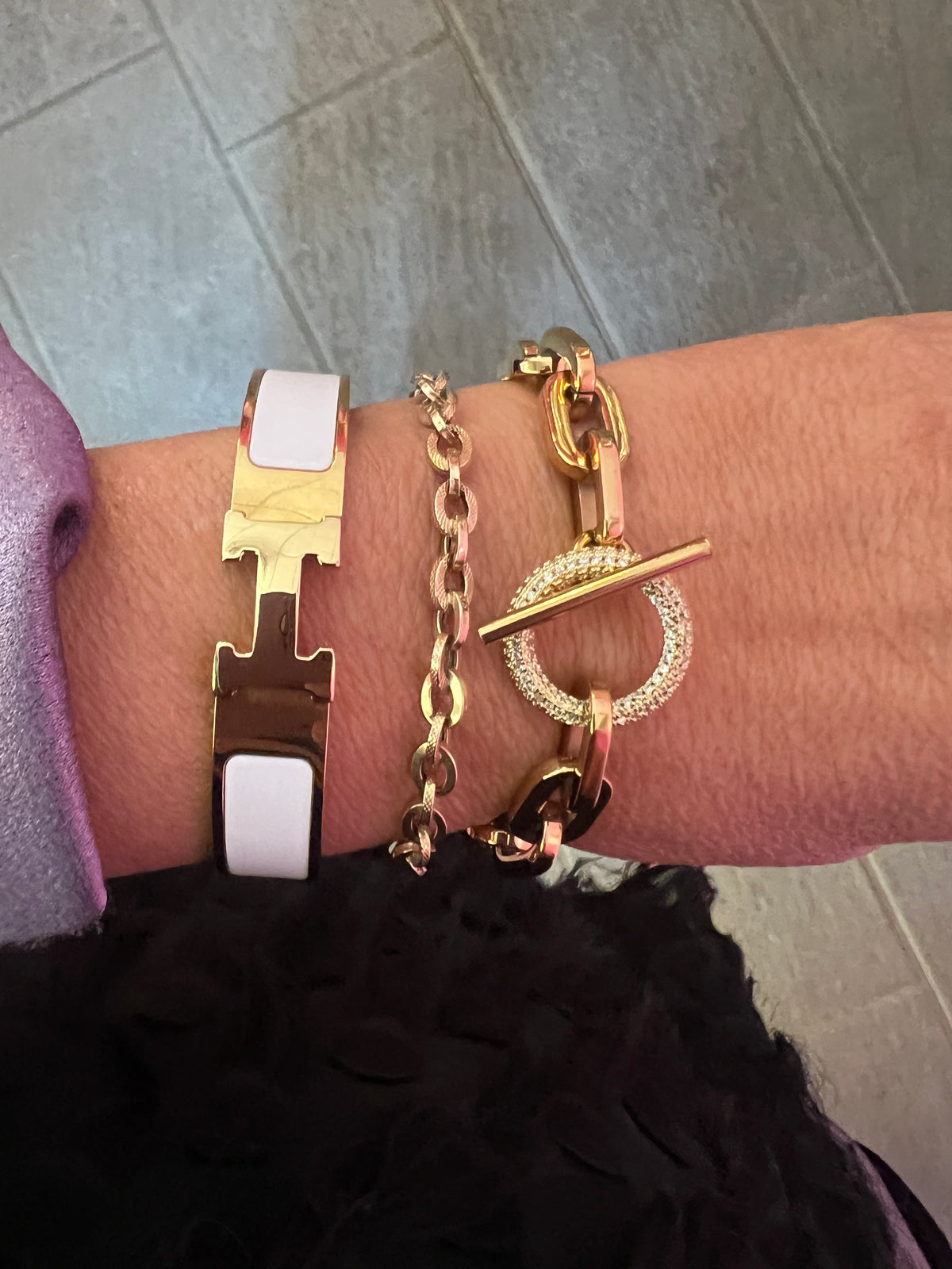 Bracciale Catena Gold con chiusura a T e zirconi - acciaio