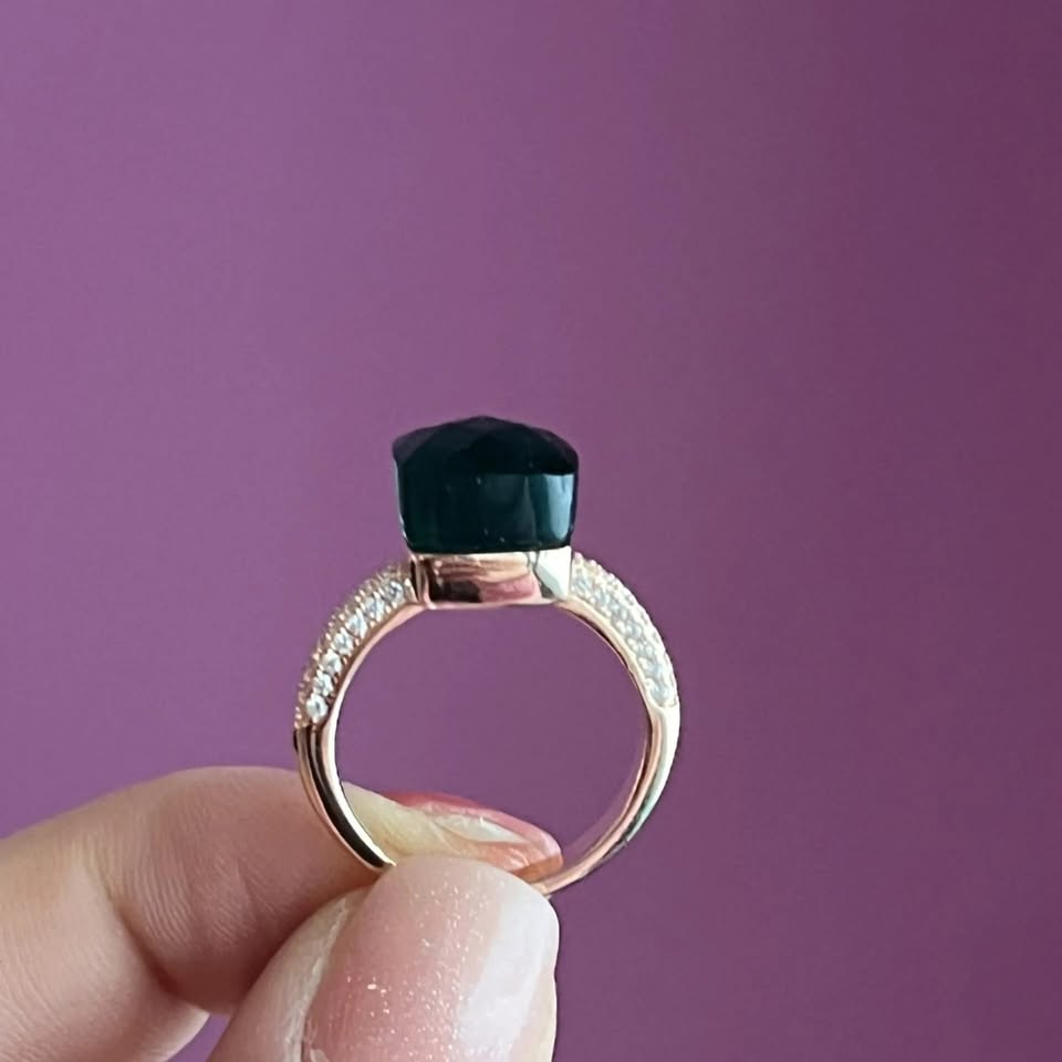 SQUARE ring - emerald green