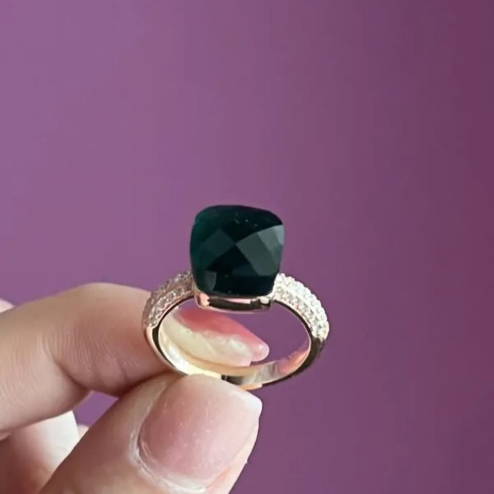 SQUARE ring - emerald green