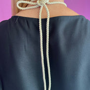 Choker / Collana Couture Collezione Intreccio in Seta Écru, Corallo Rosa e Argento 925