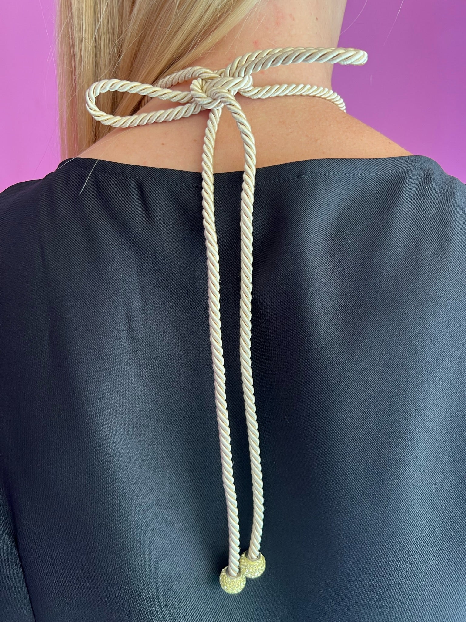 Choker / Collana Couture Collezione Intreccio in Seta Écru, Corallo Rosa e Argento 925