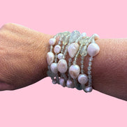 MAGNIFICO Bracciale multifili - 8 file - perle coltivate barocche e Prenite