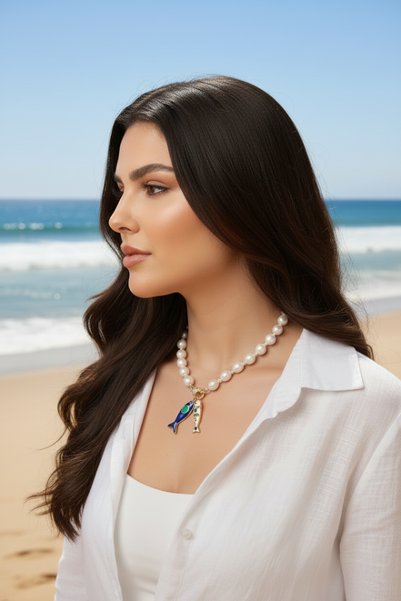 Collana OCEANO - PERLE coltivate barocche - chiusura gioiello argento 925 - cm 40- con charms pesci