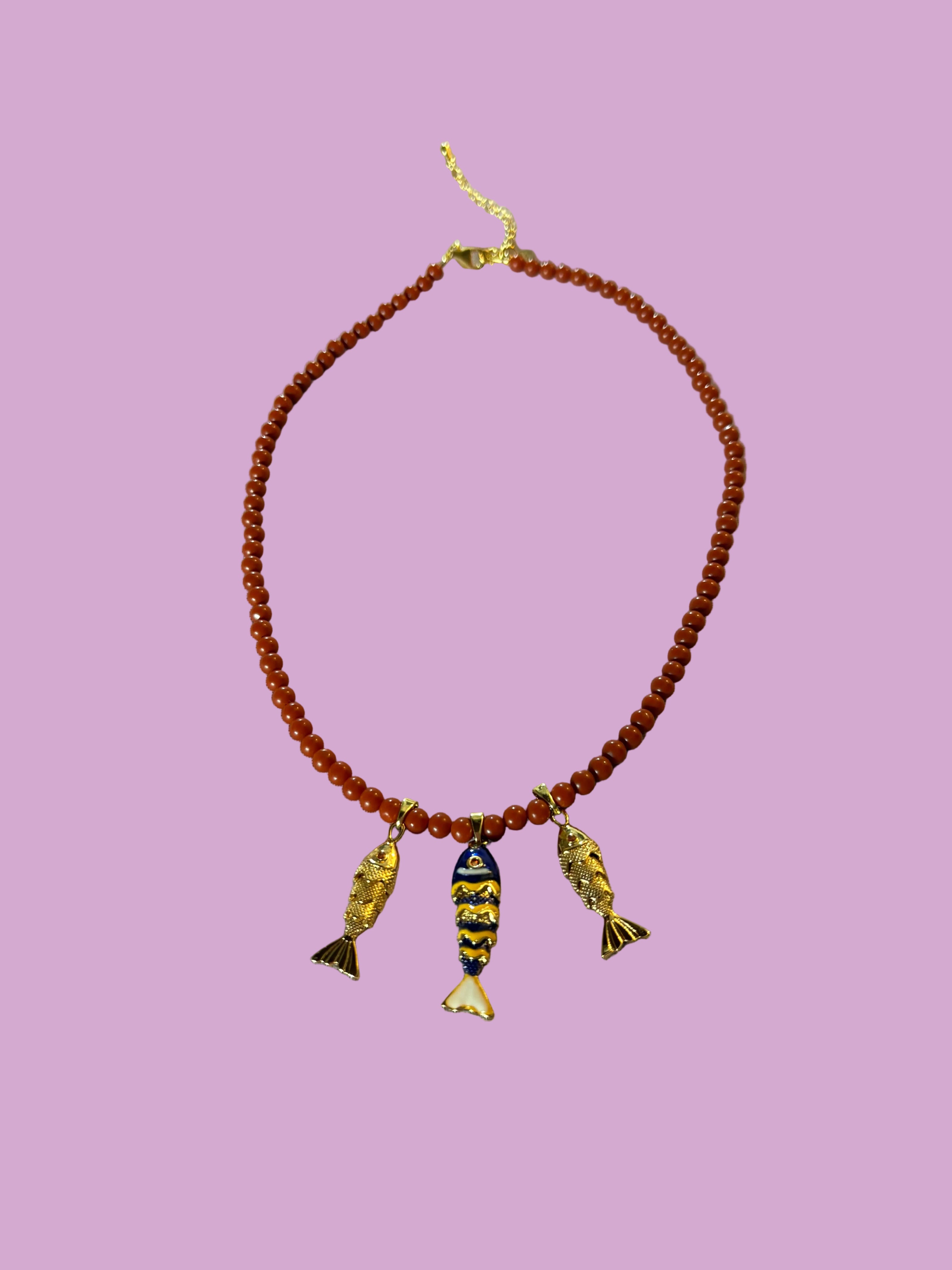 Collana POISSONS - Corallo rosso mm 4 - chiusura argento 925 - cm 45 chrams pesciolini