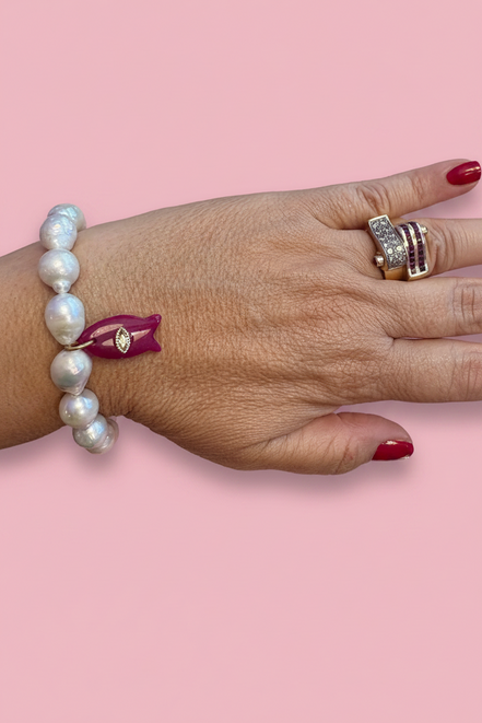 Bracciale Bisette - JAIPUR  OCEANO   Perle coltivate barocche  con charm pesce giada fucsia