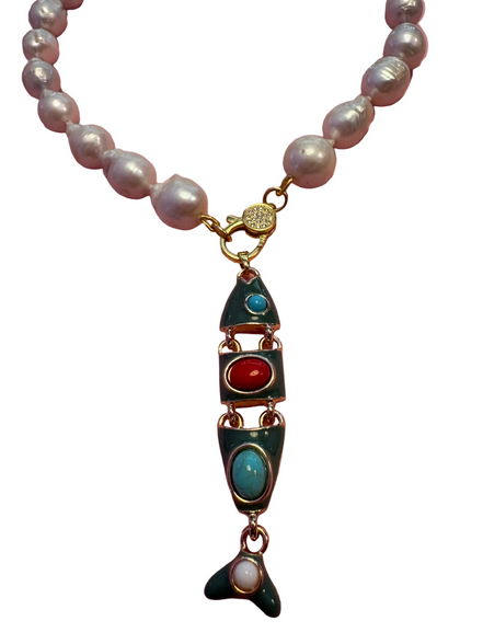 Collana OCEANO - PERLE coltivate barocche - chiusura gioiello argento 925 - cm 40- con charm pesce