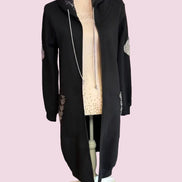 Felpa lunga Gioiello : cappottino Oversize nero con Ricami in Paillettes e Cristalli – Lusso Couture