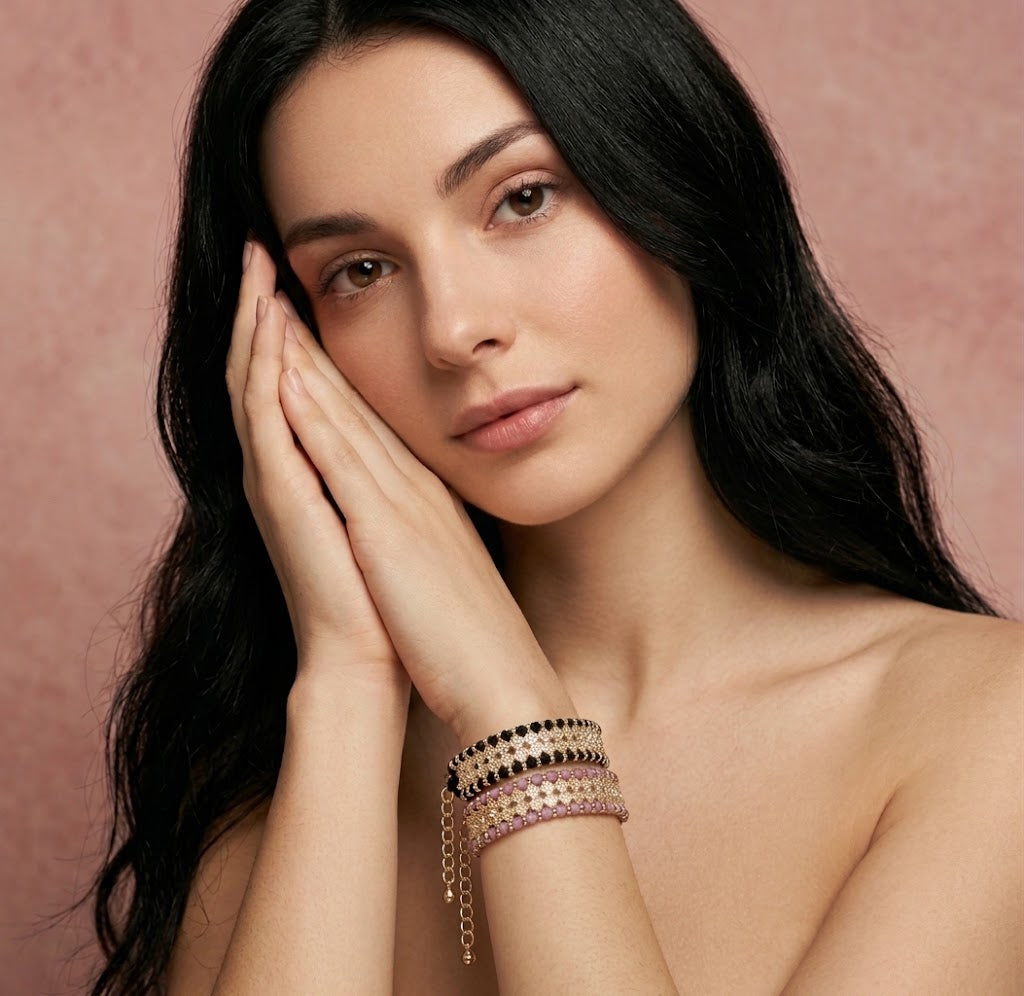 Bracciale MANTRA 4 - Macrame’ con zirconi e ottone placcato oro giallo