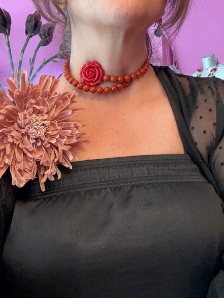INCANTEVOLE -  MEDITERRANEA Chocker  contrarie’  1 giro corallo rosso con rosa