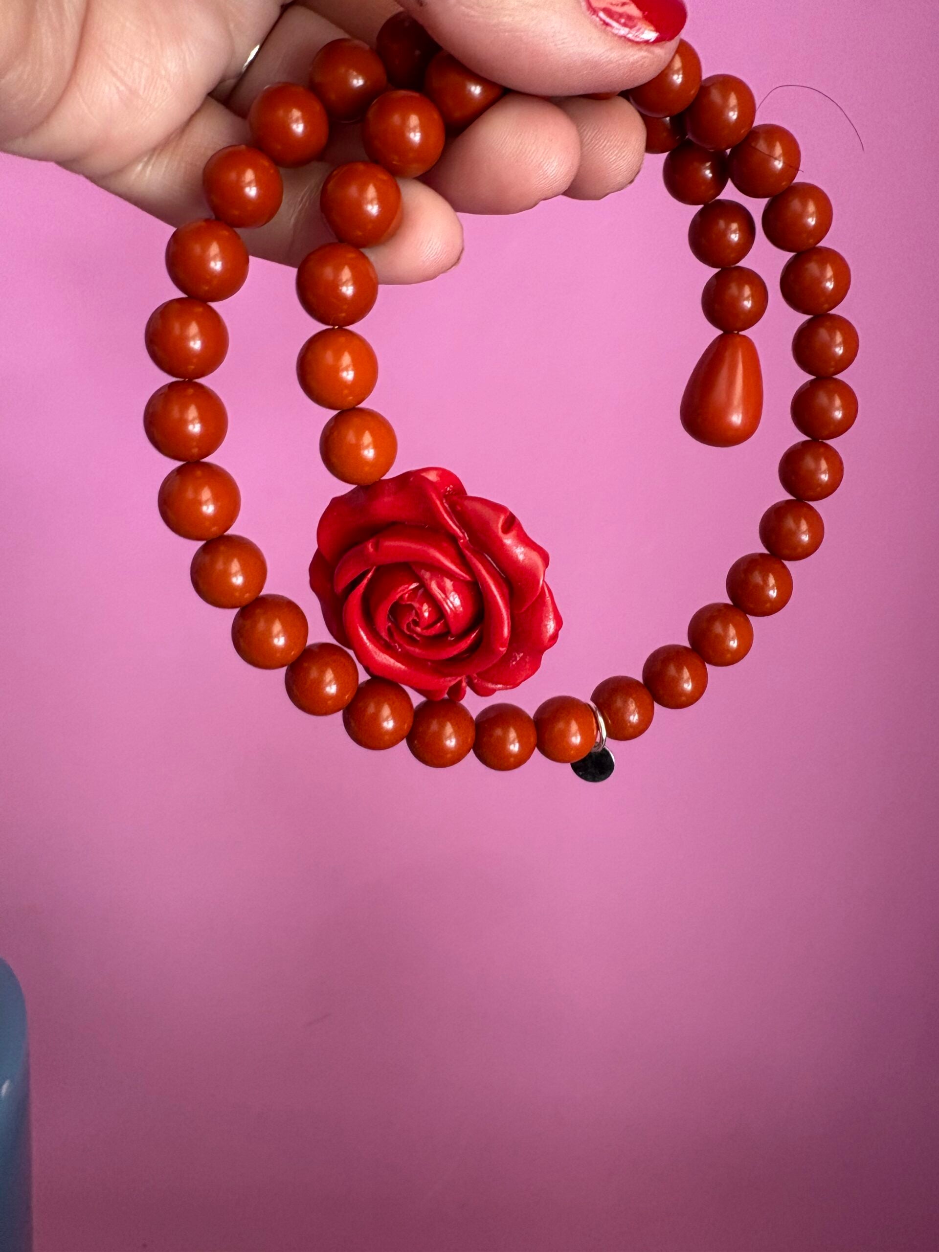 INCANTEVOLE -  MEDITERRANEA Chocker  contrarie’  1 giro corallo rosso con rosa