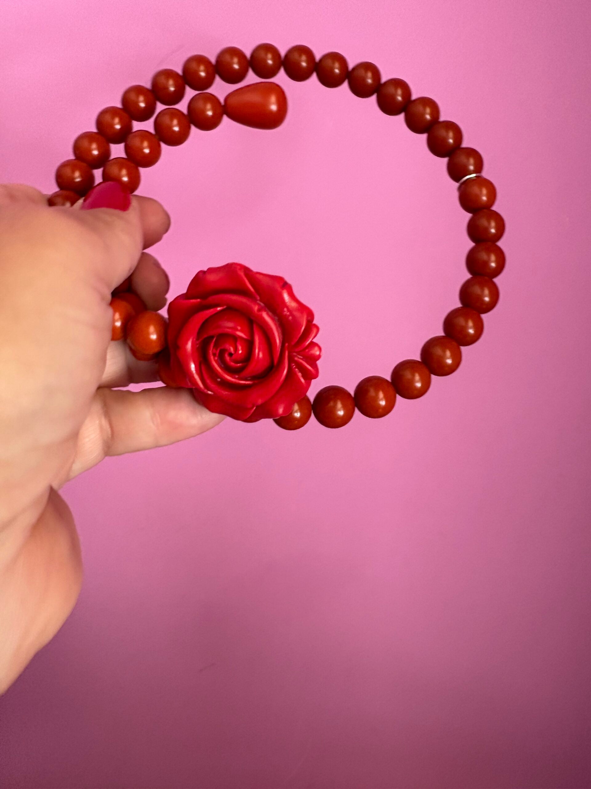 INCANTEVOLE -  MEDITERRANEA Chocker  contrarie’  1 giro corallo rosso con rosa