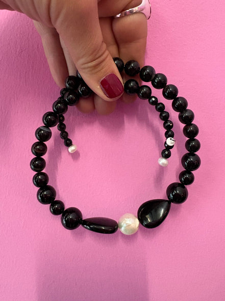 INCANTEVOLE -  Chocker flessibile onice con perla barocca