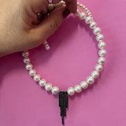 INCANTEVOLE -  Chocker flessibile  di perle con  Cascata di tennis argento  black