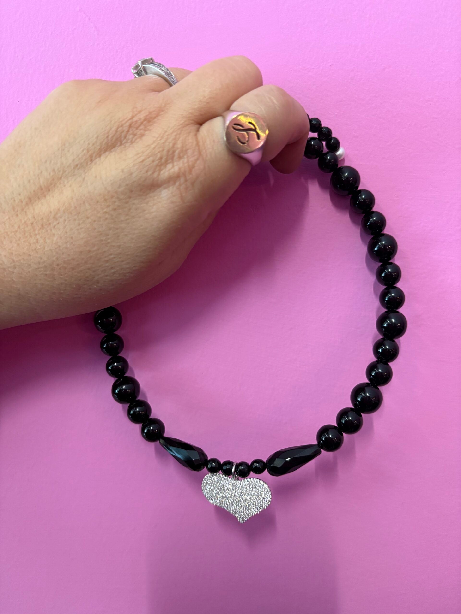 INCANTEVOLE  Chocker flessibile  in onice con cuore argento  pavé zirconi